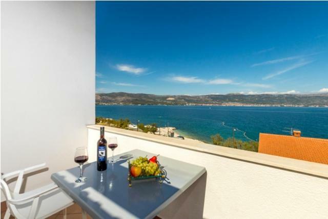 Seaview Apartment Rose Trogir Eksteriør billede